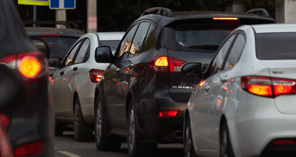 Apariția anvelopelor de sezon: evoluție și adaptare