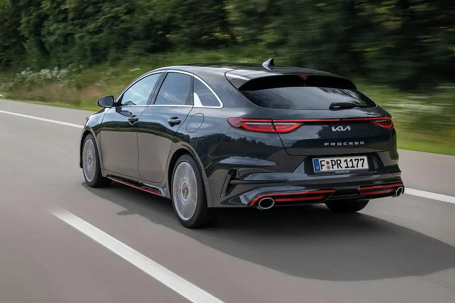 Test drive Kia Proceed GT 2023