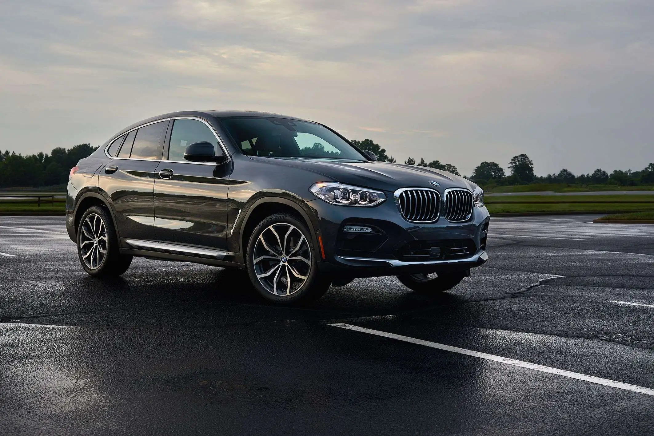 Test drive BMW X4: Un "Sports Activity Coupe" cu stil și performanță