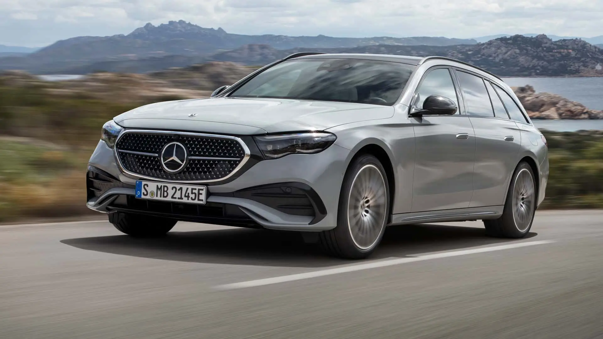 Mercedes Clasa E Break 2023 - Un Vehicul Practic si Elegant