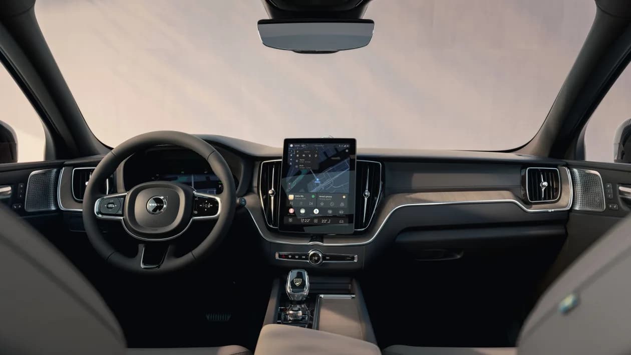 Noul Volvo XC60 2025 adaugă un ecran tactil mai mare și mai rapid