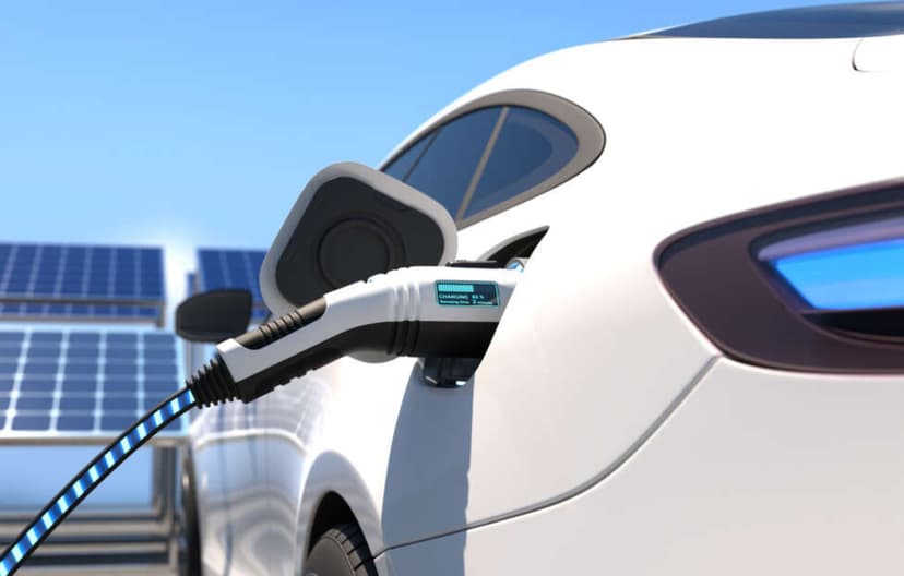 Mașinile electrice depășesc pentru prima dată vânzările celor pe benzină