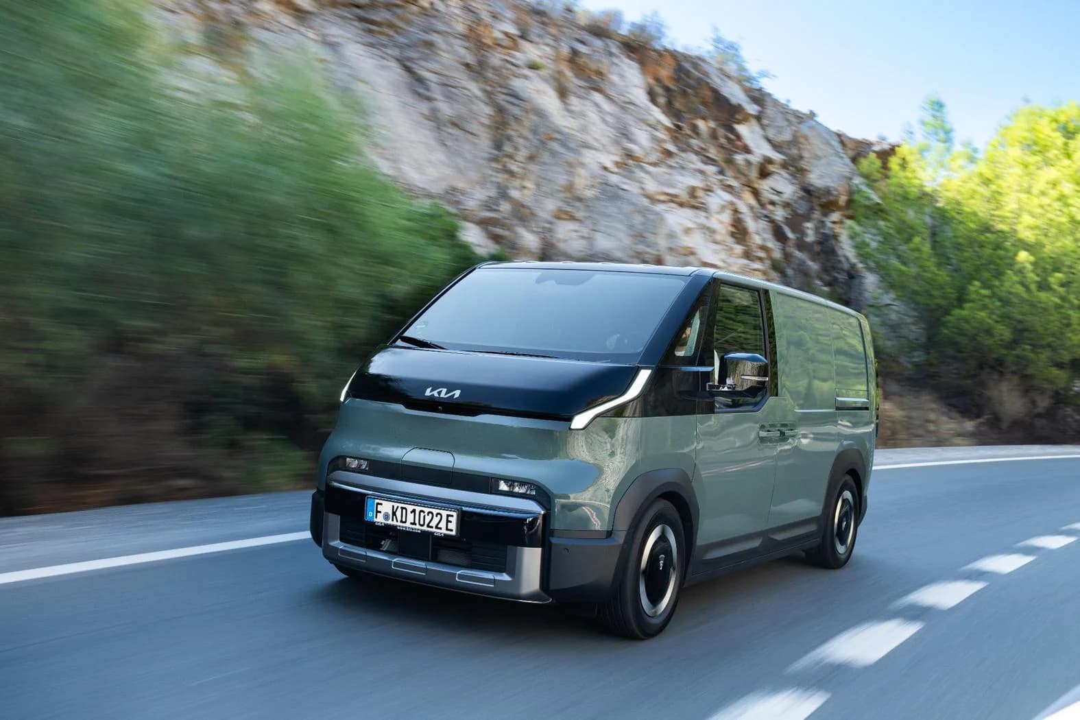 Kia PV5, desemnată Utilitara Anului 2026