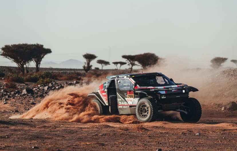 Dacia marchează un moment istoric câștigând Raliul Dakar