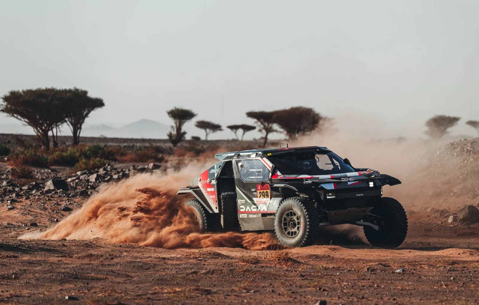 Dacia marchează un moment istoric câștigând Raliul Dakar