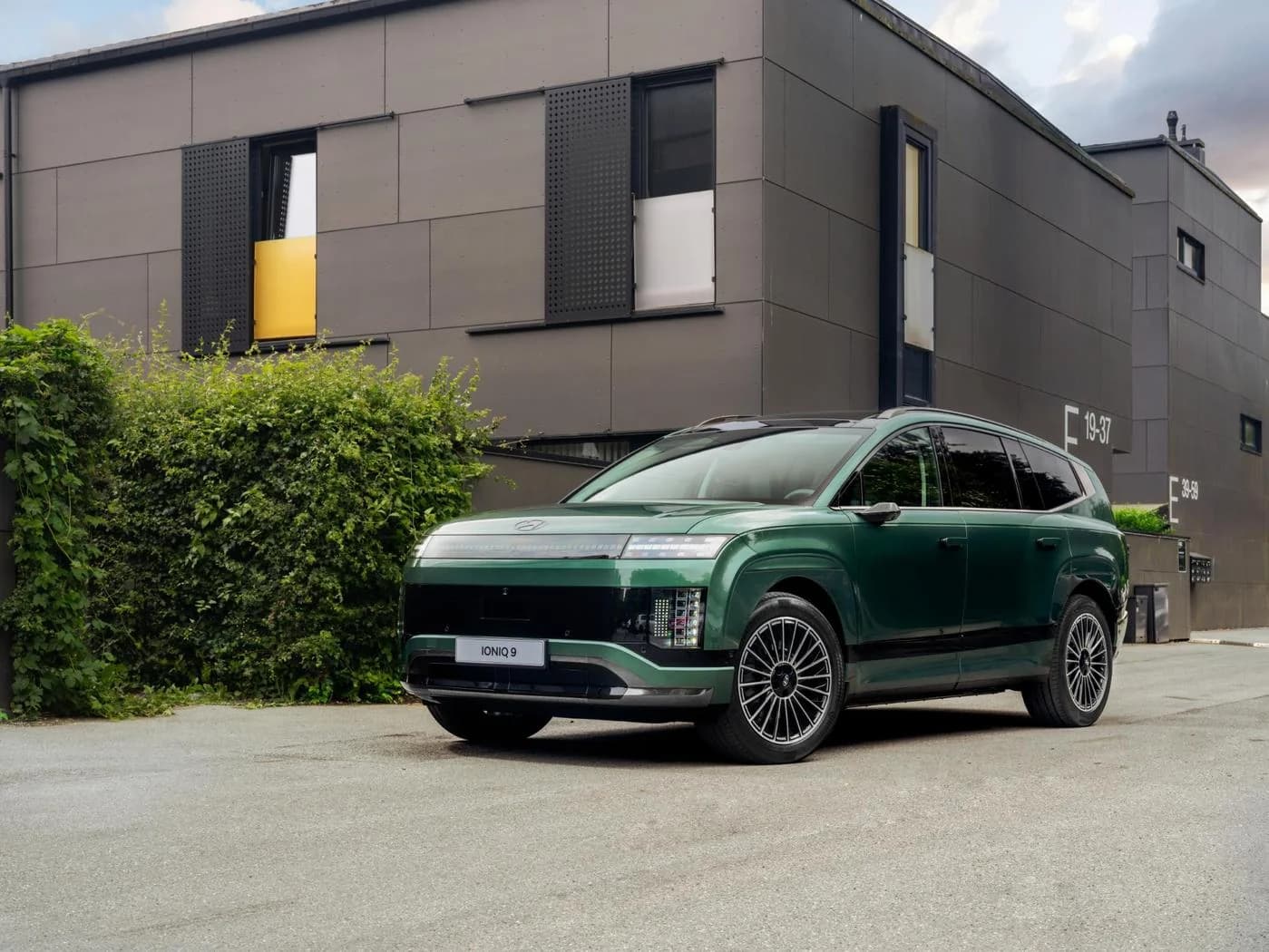 Prețuri de la 83.900 euro pentru Hyundai Ioniq 9 în România