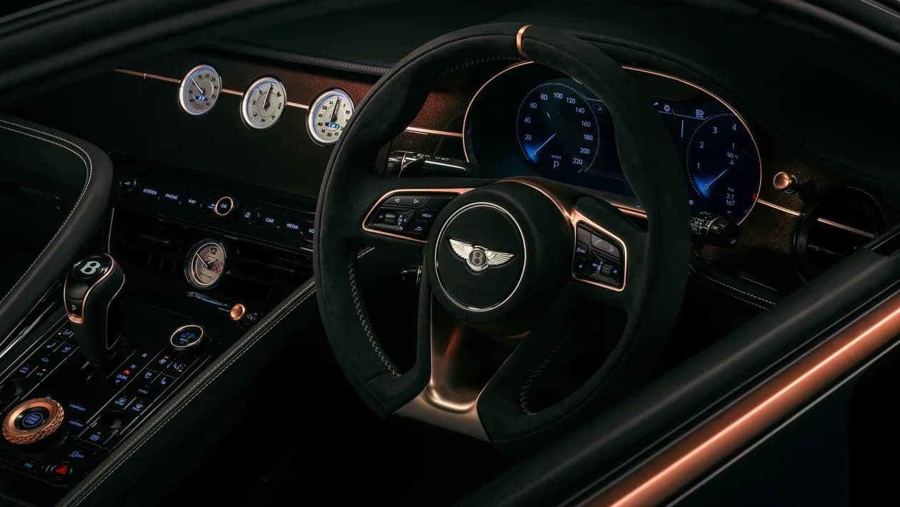 Bentley Batur Trandafirul Negru ridică coupé-ul exclusiv la noi culmi ale opulenței