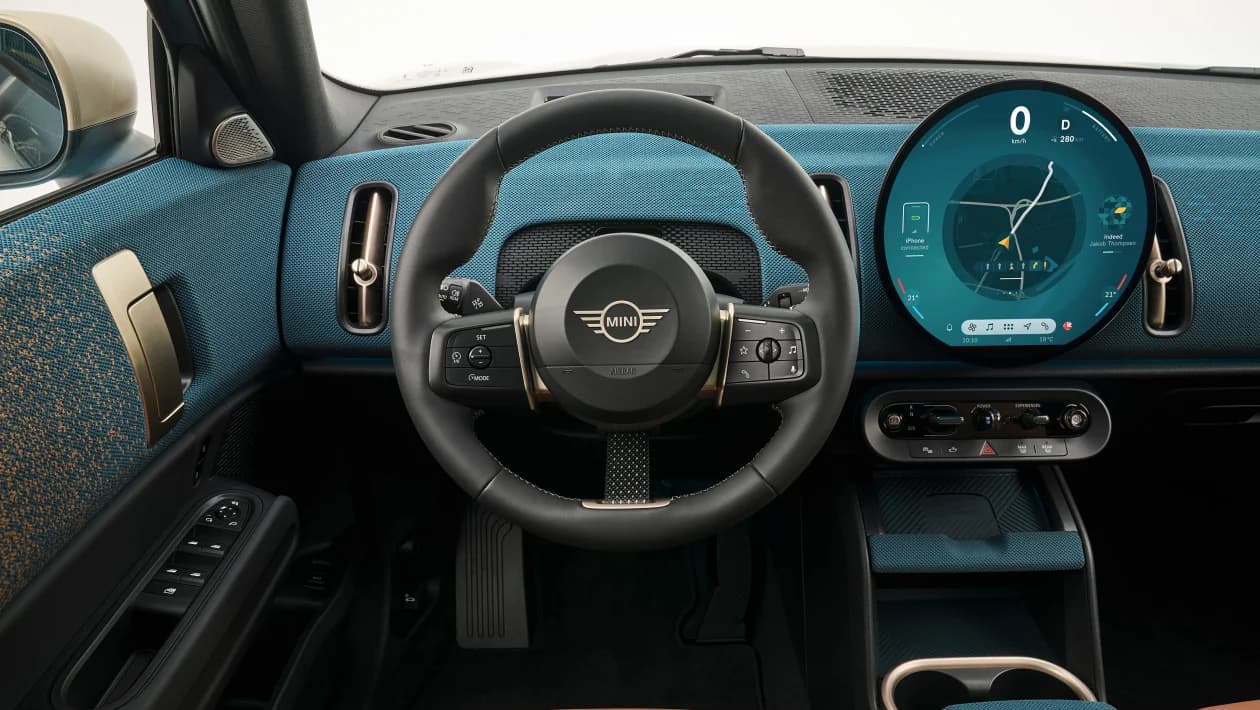 Noul MINI Countryman 2024 crește în dimensiuni și primește și o versiune complet electrică