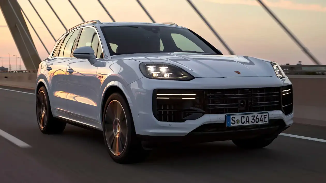 Porsche Cayenne Turbo E-Hybrid, dezvăluit ca cel mai puternic SUV de la nemți