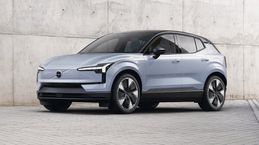 Volvo recunoaște înfrângerea și nu va trece complet la vehicule electrice până în 2030