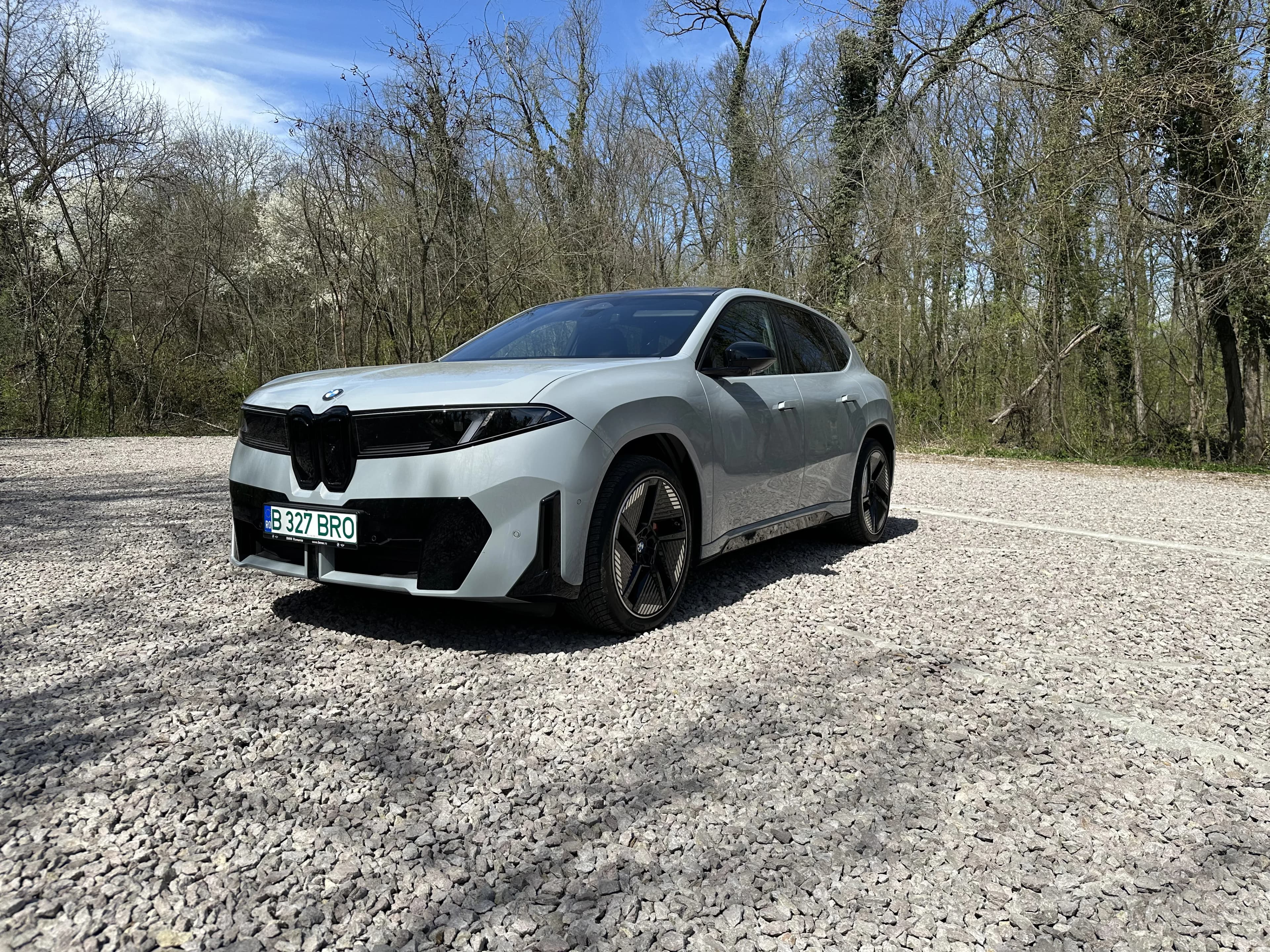 Test drive BMW iX3 Neue Klasse: review complet, preț, autonomie reală, plusuri și minusuri