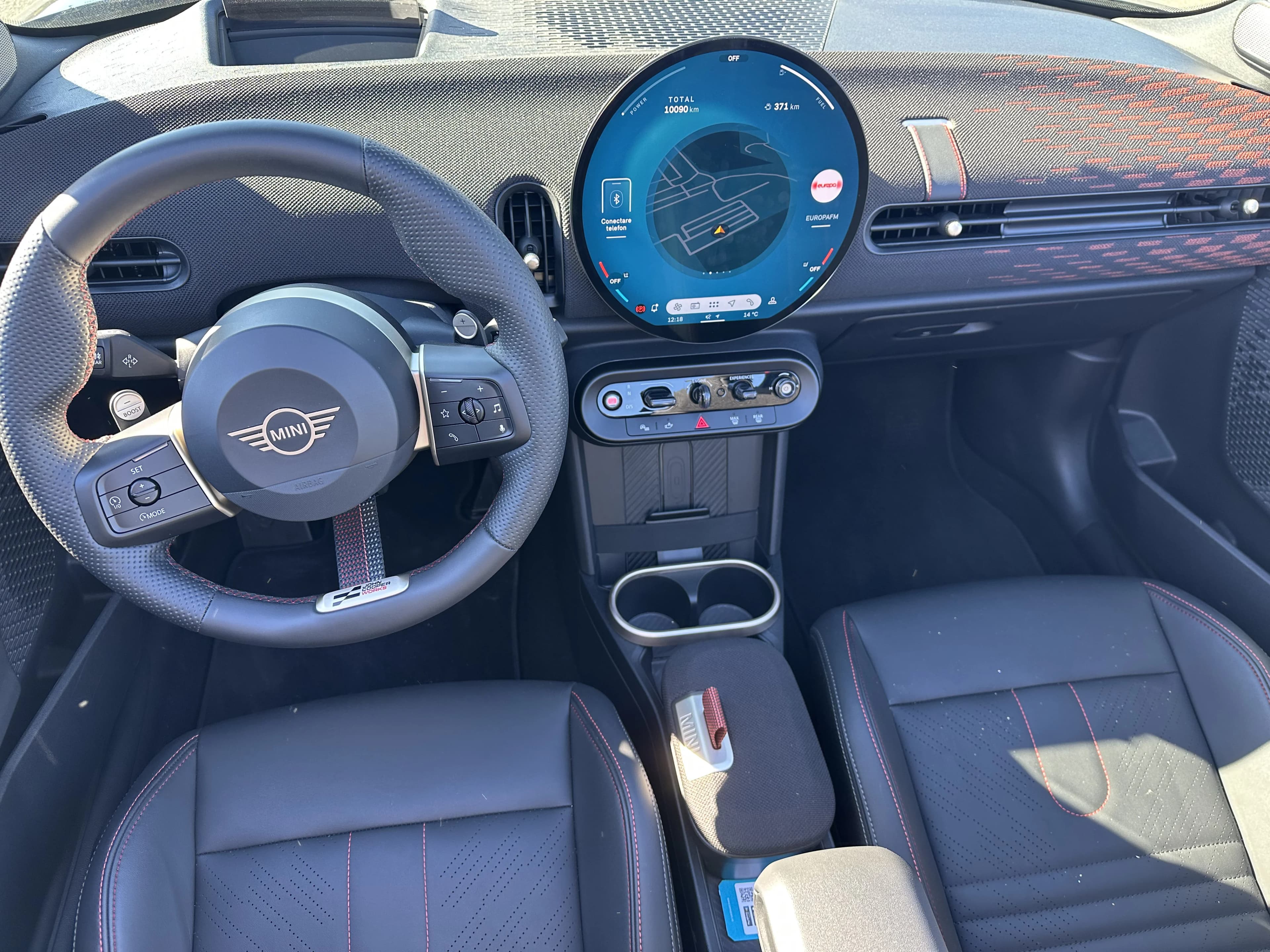 'Test drive Mini Cooper Cabrio 2025: Surprizele ascunse ale decapotabilei premium