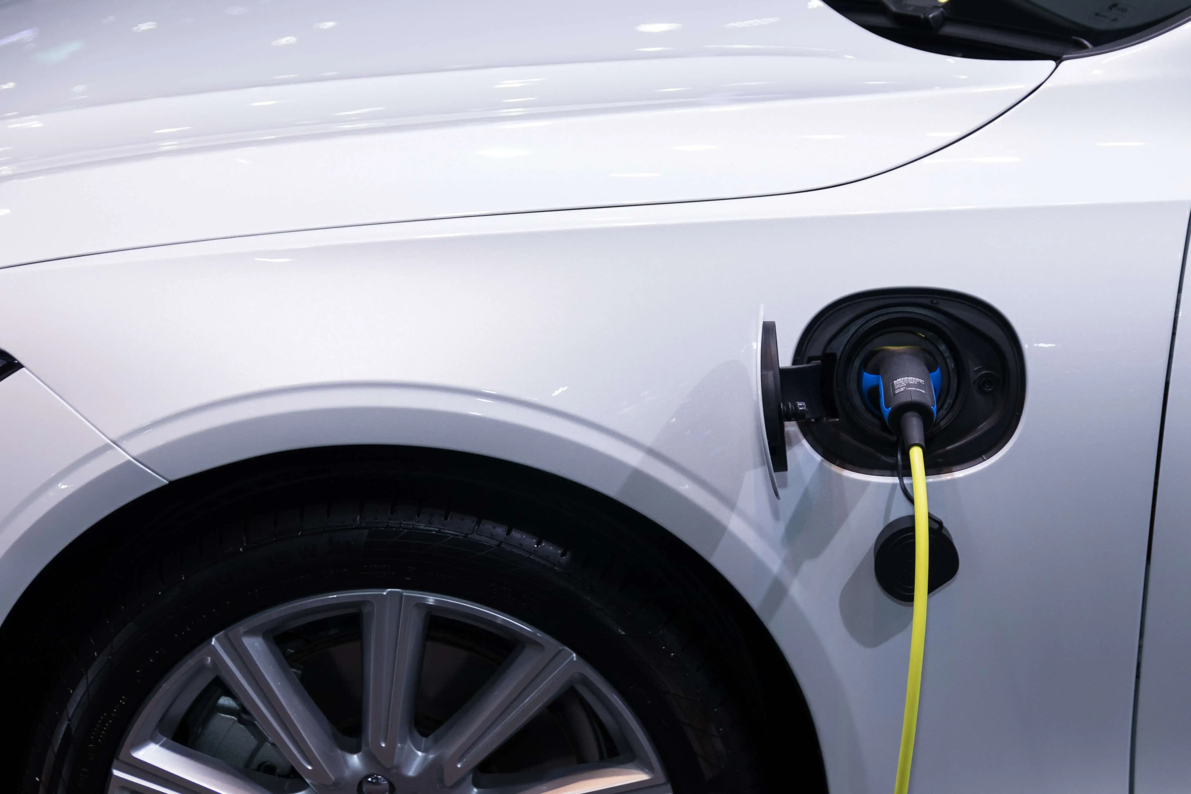 Top 10 cele mai bune mașini plug-in hibrid (PHEV) în 2024