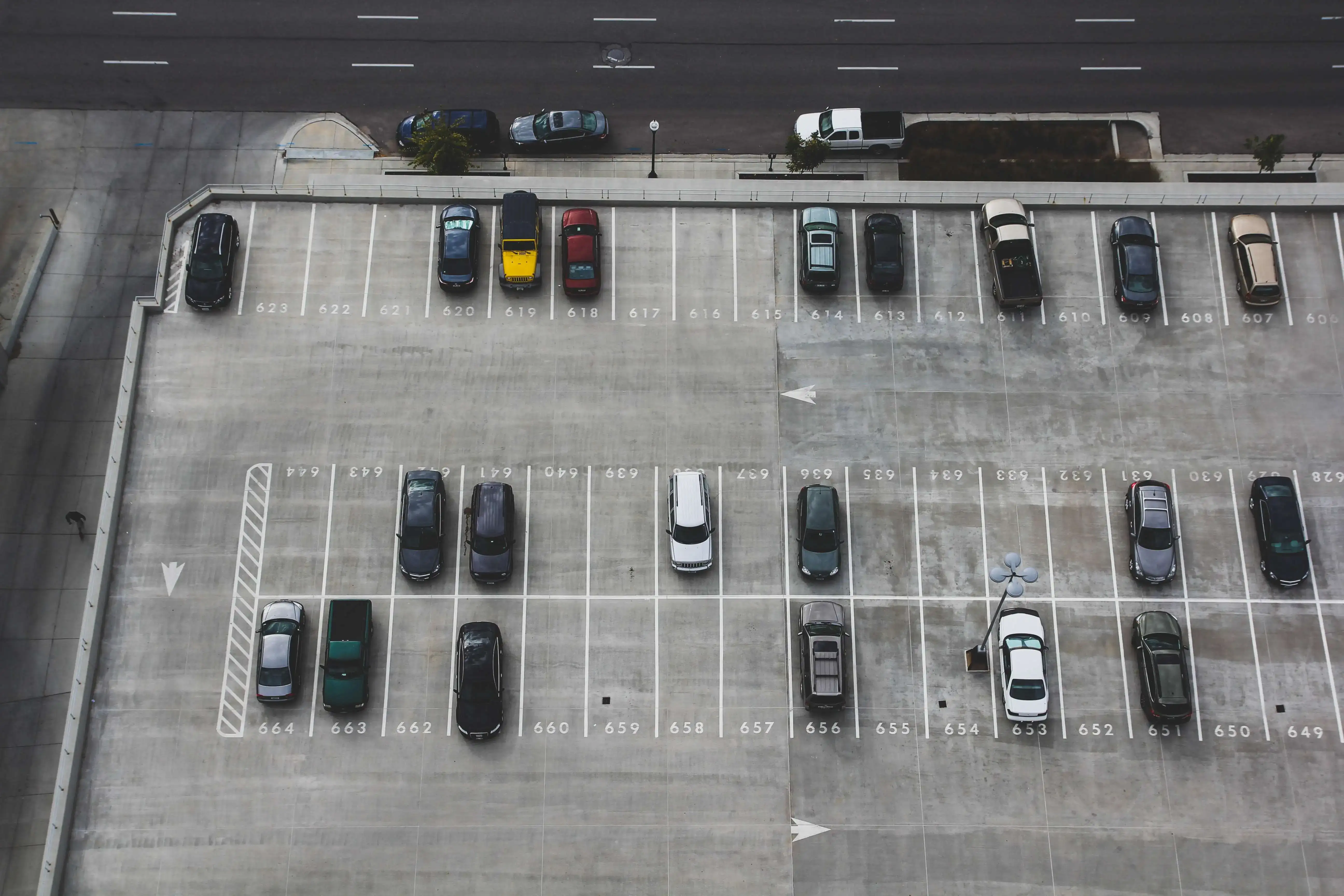 Stocurile auto europene sunt încă slabe