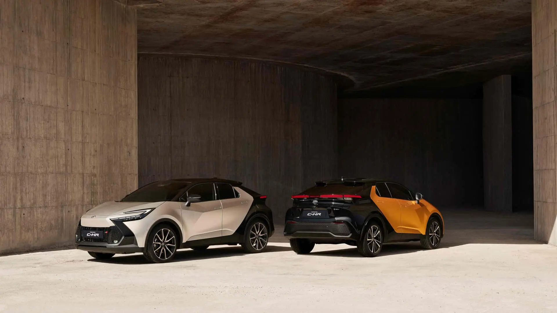 Toyota C-HR 2023: Descoperă noul model cu tehnologie Plug-in Hybrid