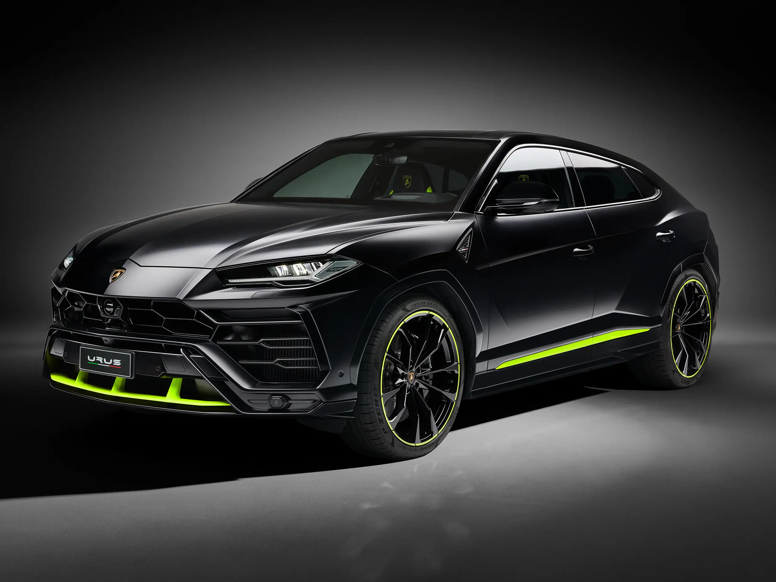 Seria de producție a lui Lamborghini Urus cu motor pur V8 este deja epuizată