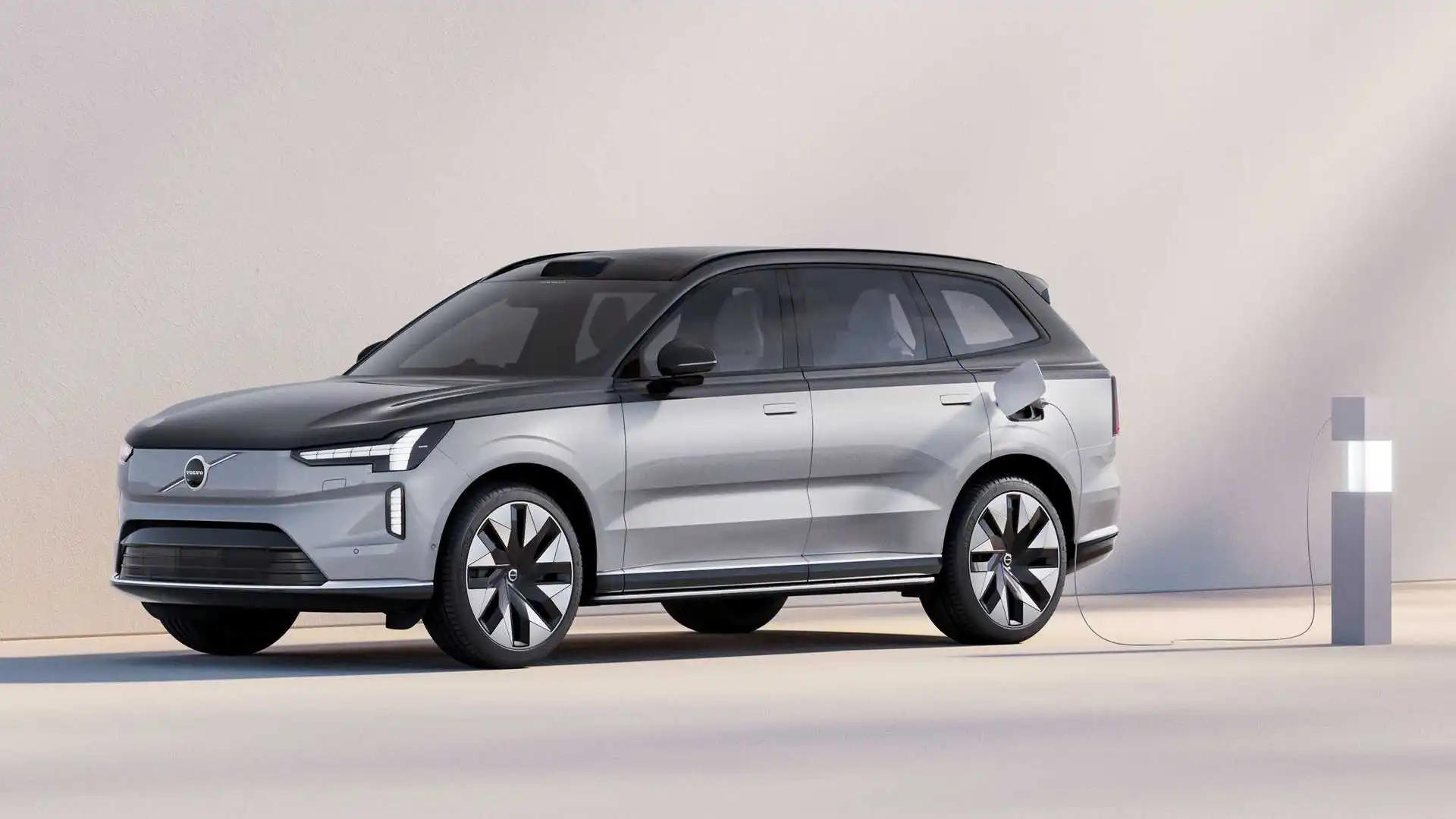 Volvo EX90 a fost amânat până la jumătatea anului 2024 din cauza unei probleme de software