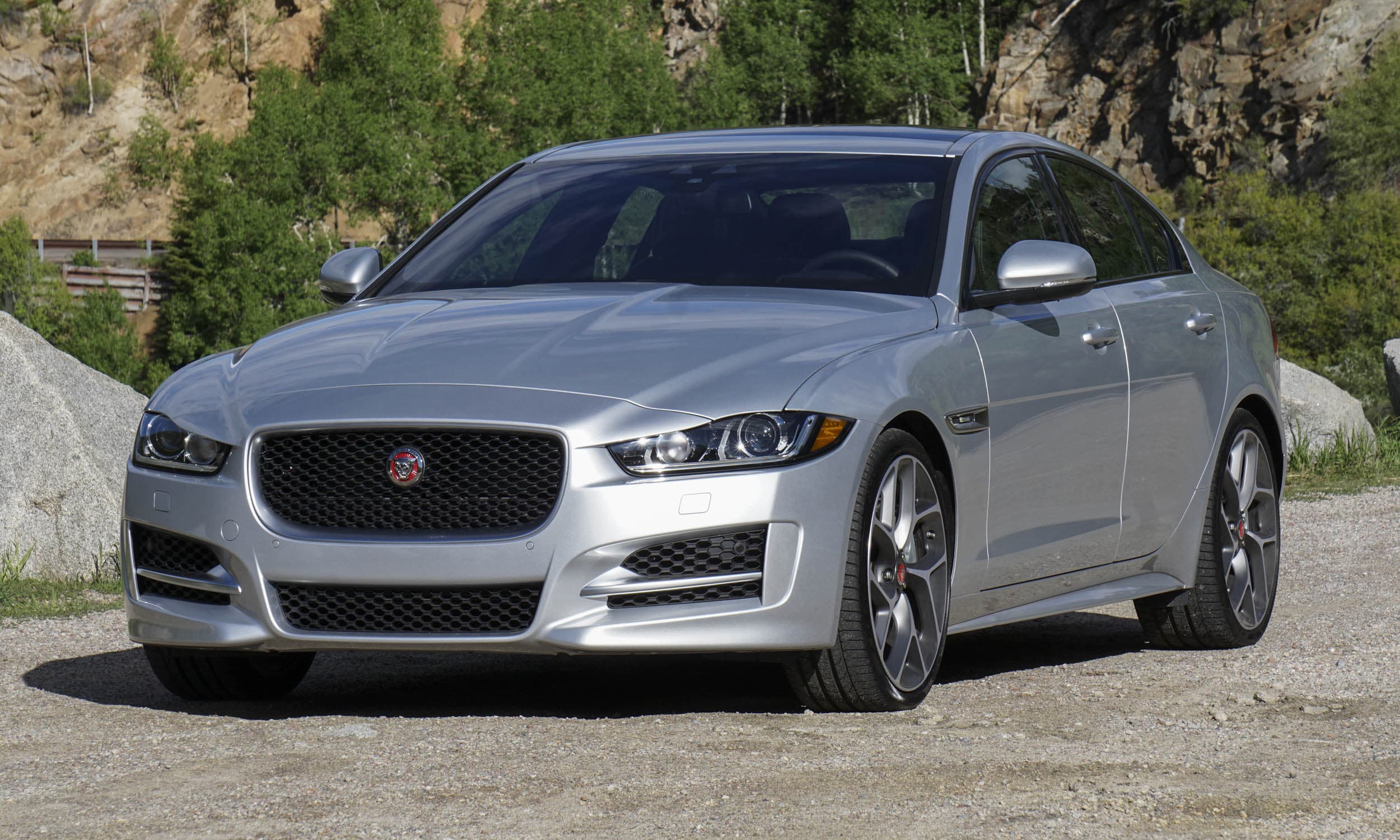 Jaguar XE 2017