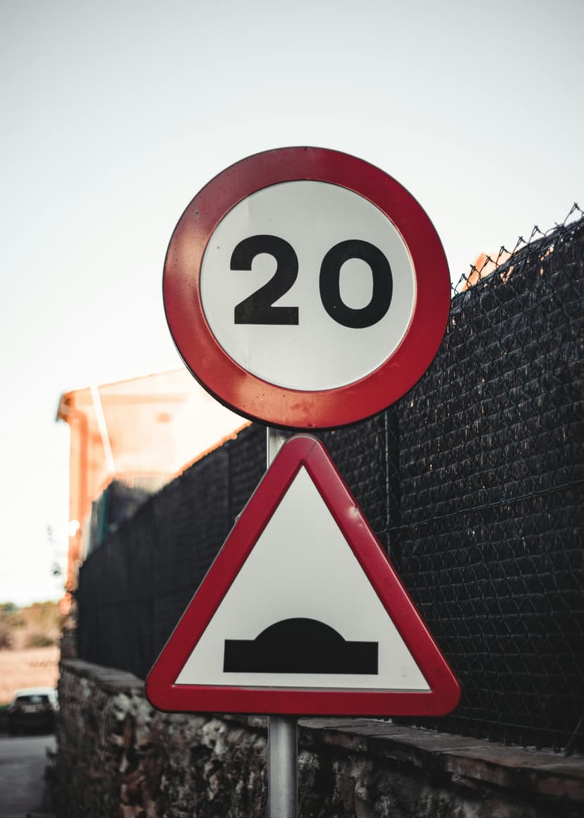 Șoferii pot depăși limita de viteză cu până la 10 km/h fără amendă!