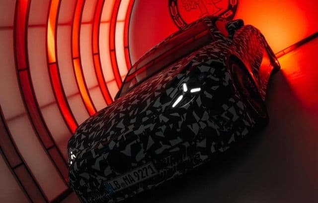 Mercedes-AMG dezvăluie imagini clare ale viitoarei berline sportive, succesorul lui AMG GT cu 4 uși, așteptată vara aceasta