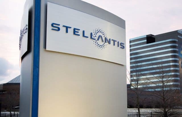 Președintele Stellantis neagă categoric zvonurile despre fuzionarea cu Renault