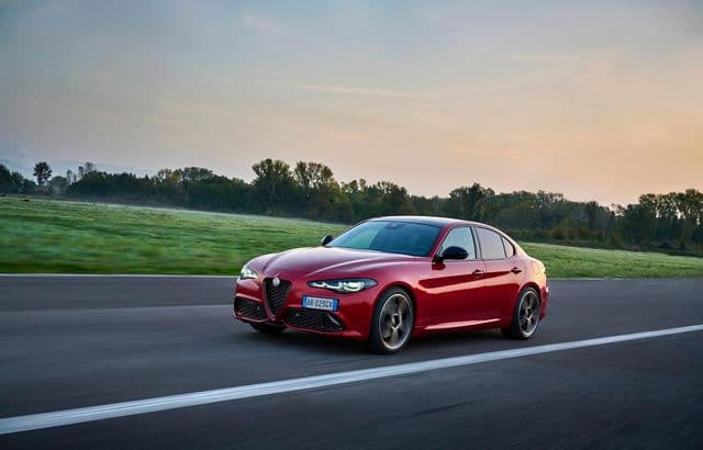 Alfa Romeo și Maserati colaborează pentru dezvoltarea de vehicule noi, vizând eficientizarea costurilor și asigurarea viitorului în Stellantis.