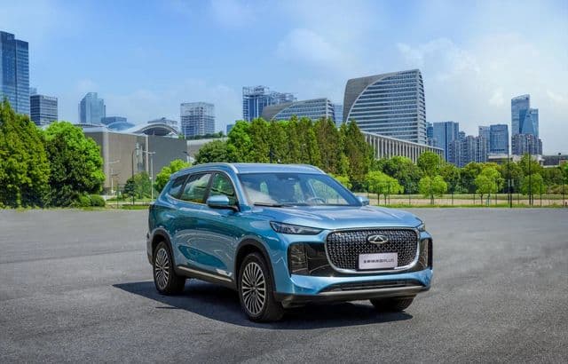Chery debutează pe piața românească cu livrările primelor SUV-uri din China – Tiggo 7 și Tiggo 8, disponibile acum!