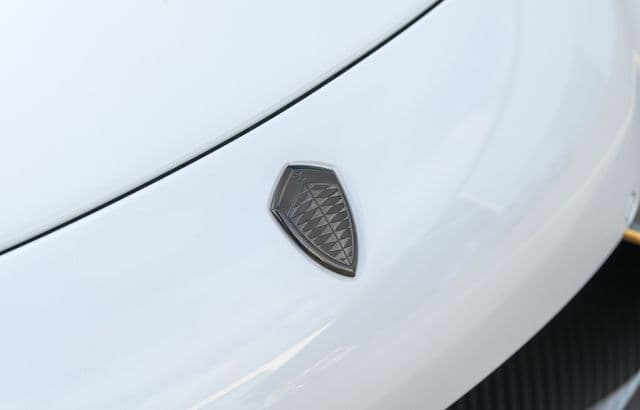 Koenigsegg dezvăluie imagini misterioase cu un nou model exotic ce se anunță legendar