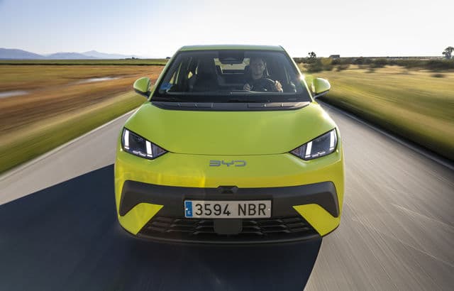 Creștere de 85% pentru mărcile auto chinezești și Cotă de Piață Record în 2025