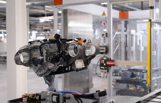 BMW inaugurează producția motoarelor electrice pentru Neue Klasse la fabrica din Steyr, marcând o nouă eră de inovație automotive