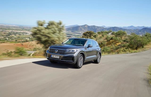 Volkswagen Touareg va fi scos din producție în 2026, deschizând drumul pentru Volkswagen Tayron în Europa
