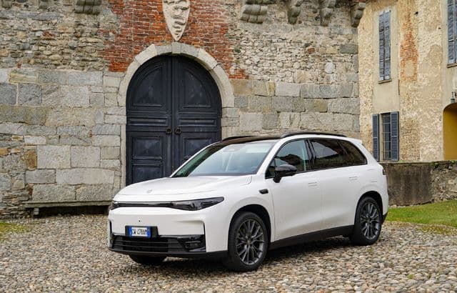 Leapmotor C10 Design AWD: SUV electric cu tracțiune integrală și 585 CP, debutul oficial în această toamnă