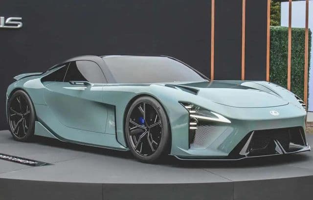 Lexus dezvăluie în premieră mondială noul concept sportiv, o viziune revoluționară a designului japonez pentru viitoarea generație de mașini sport.