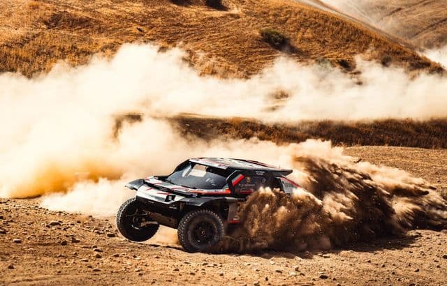 Al-Attiyah domină proba prolog.