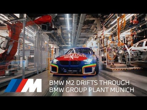 Drifturi spectaculoase cu BMW M2 de 1100 CP în fabrica din Munchen