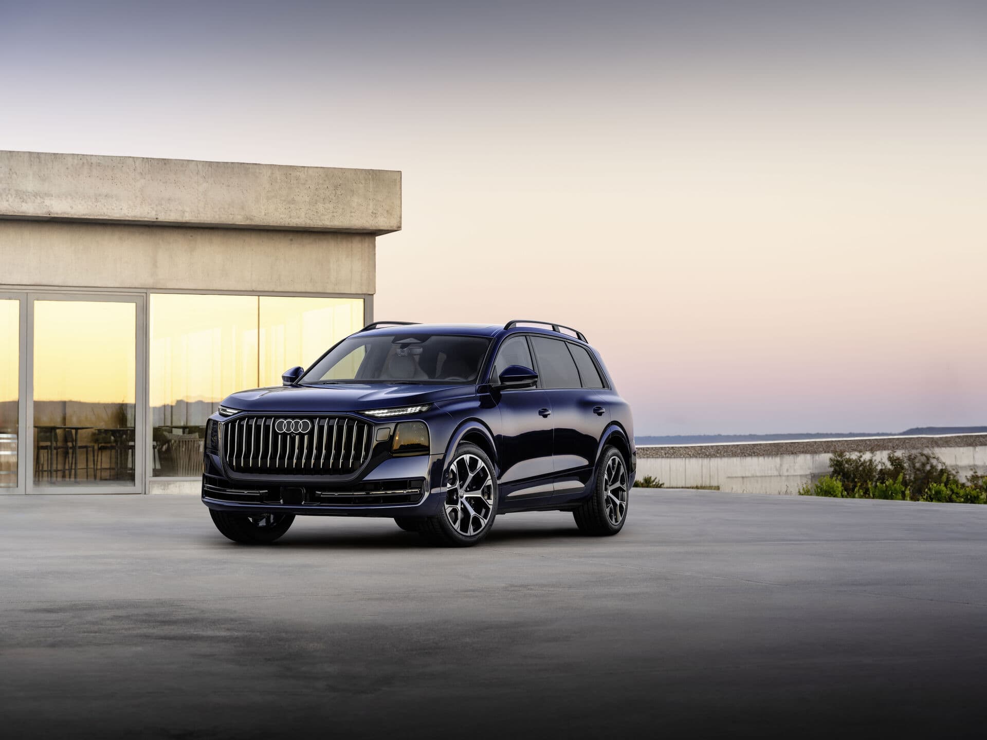 Audi Q9 are preț în România: de la 111.645 euro pentru SUV-ul cu șapte locuri