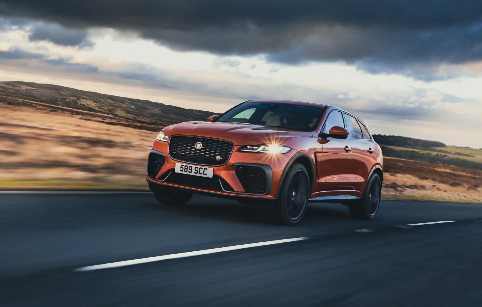 Jaguar oprește producția ultimului model cu motor termic