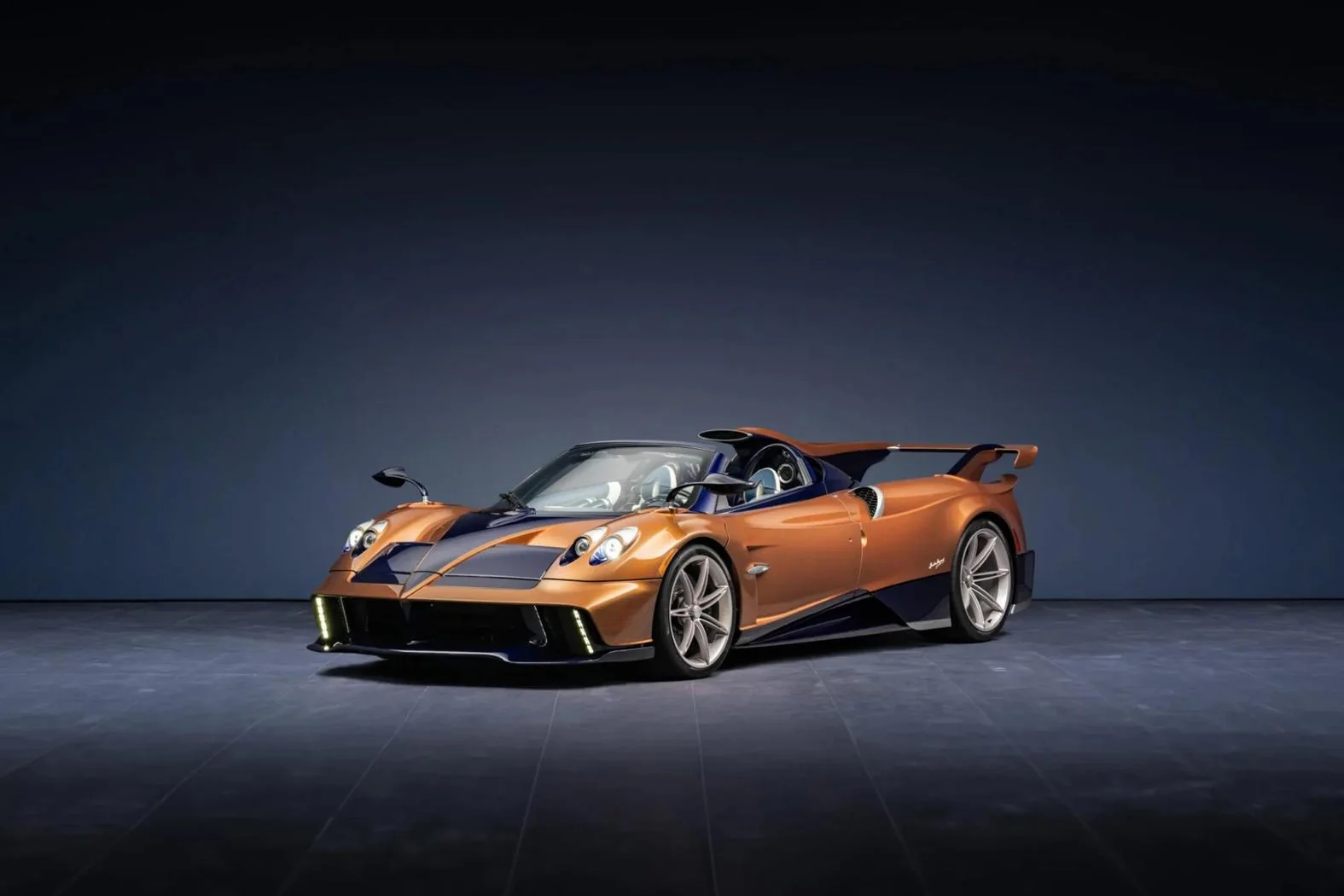 Pagani lansează Huayra 70 Derecho, ediție unică în cinstea aniversării fondatorului