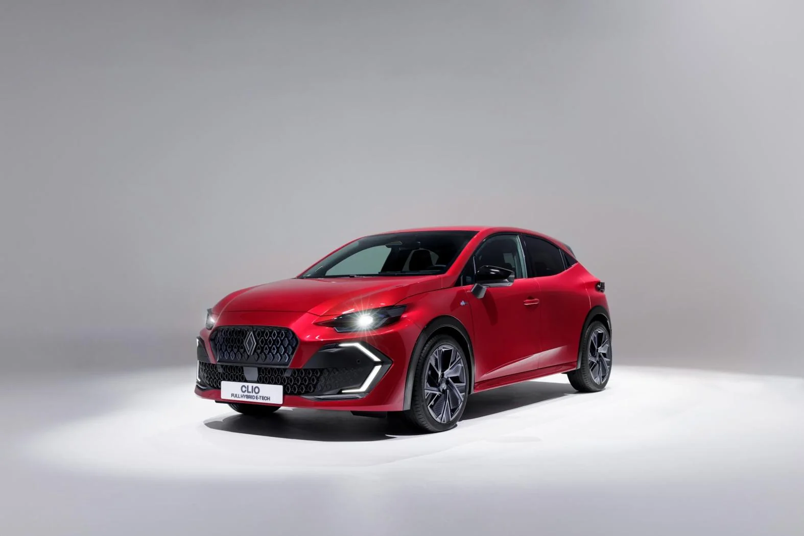 Renault România lansează comenzile pentru noul Clio, preț de pornire 17.800 euro