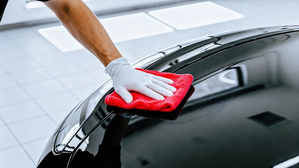 Top accesorii de curățenie pentru mașină care îți simplifică întreținerea auto în orice sezon