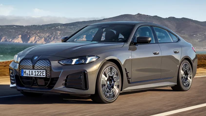 BMW pregătește un i4 Coupé și primul său cabriolet electric. Lansarea este așteptată în 2028