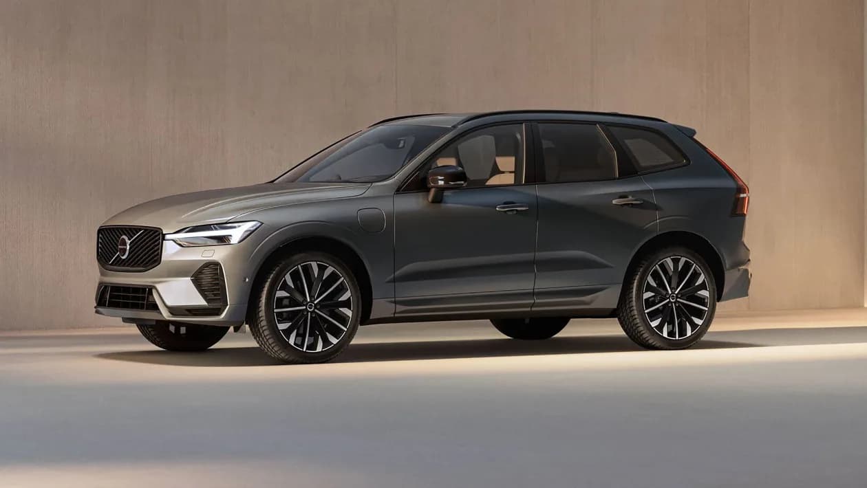 Noul Volvo XC60 2025 adaugă un ecran tactil mai mare și mai rapid