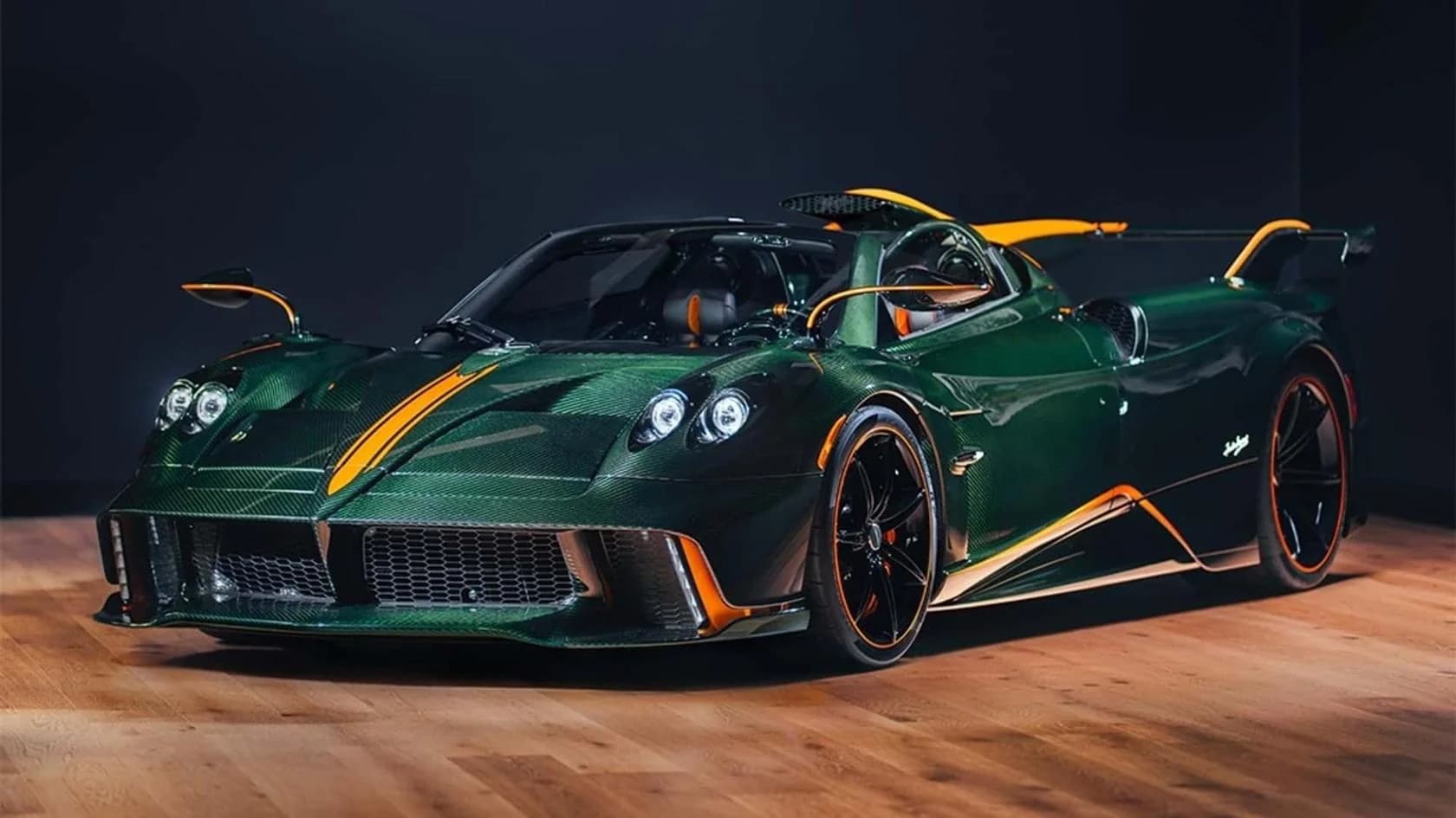 Pagani Huayra lansează o ediție aniversară specială pentru 70 de ani de la naștere