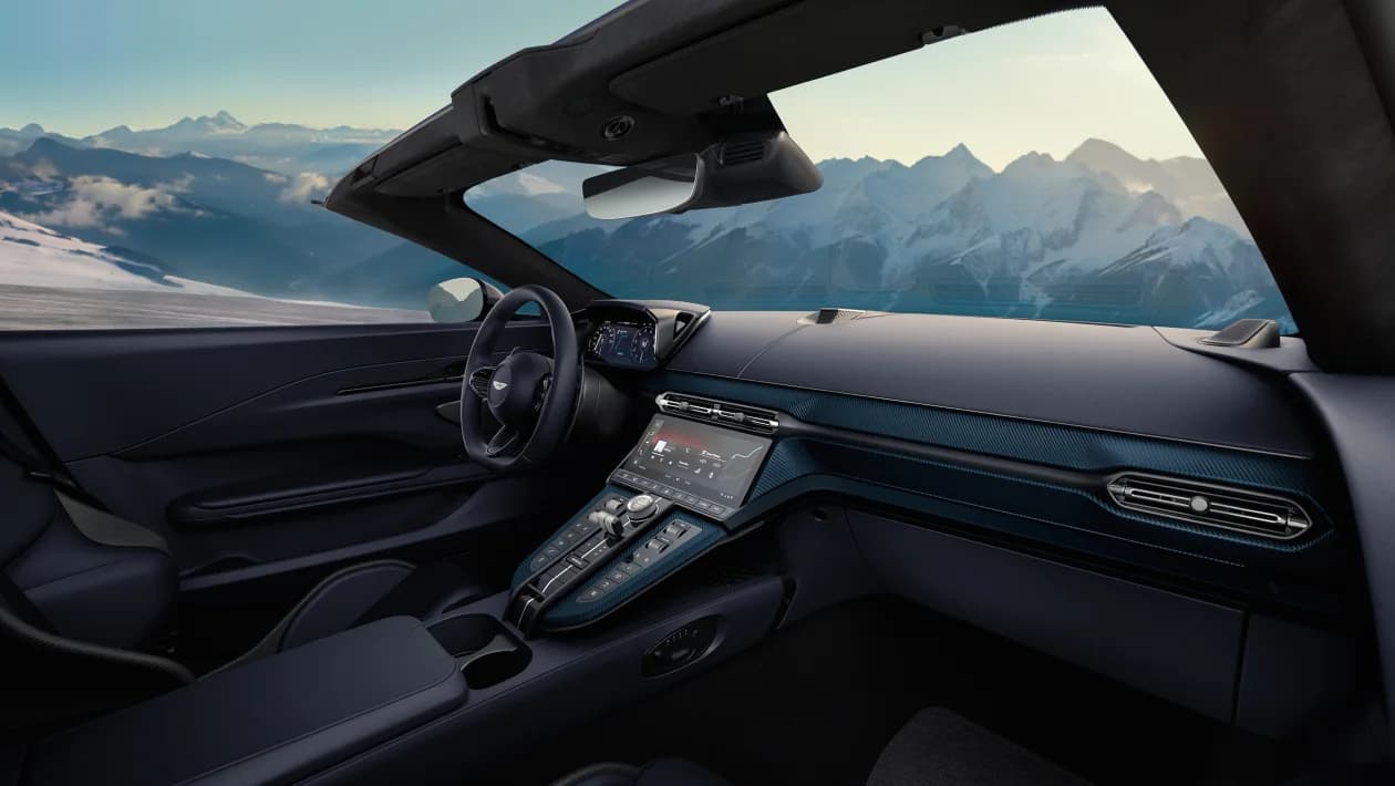 Noul Aston Martin Vantage Roadster dezvăluit cu un motor V8 twin-turbo de 656 CP
