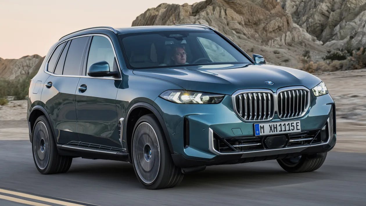 Noul BMW X5 2023 facelift: prețuri, motoare și tehnologie