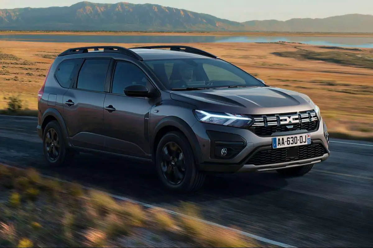 Test drive Dacia Jogger hybrid: Inovație și performanță într-un pachet accesibil
