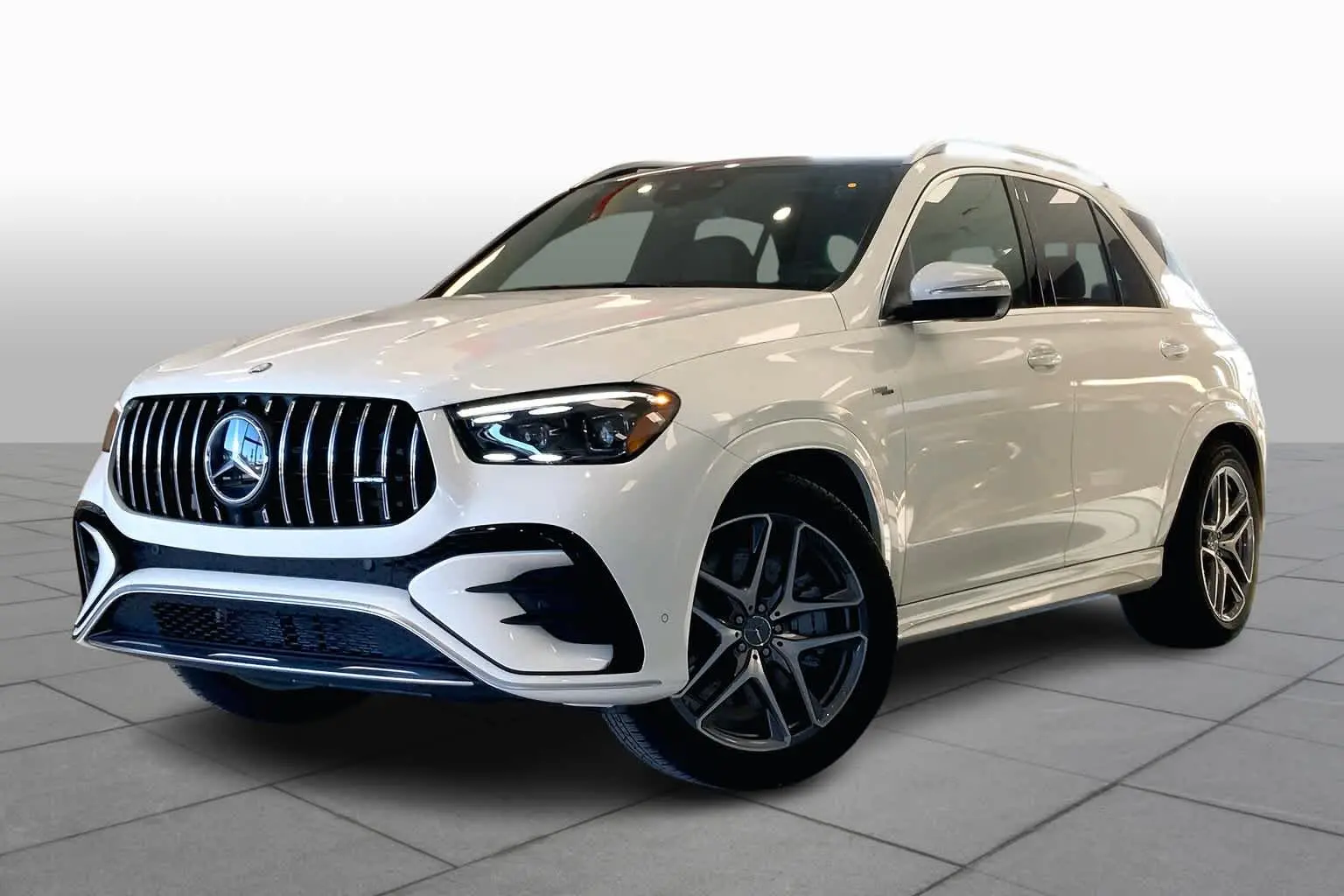 Este Mercedes-Benz GLE potrivit pentru călătorii lungi?