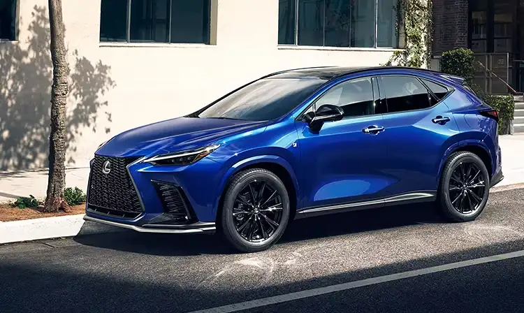 Lexus arată primele imagini cu NX facelift. Prezentarea completă are loc pe 1 septembrie