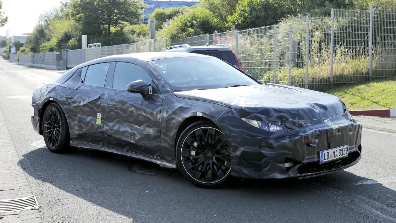 Mercedes-AMG își pregătește un nou model electric de performanță pentru a concura cu Porsche Taycan