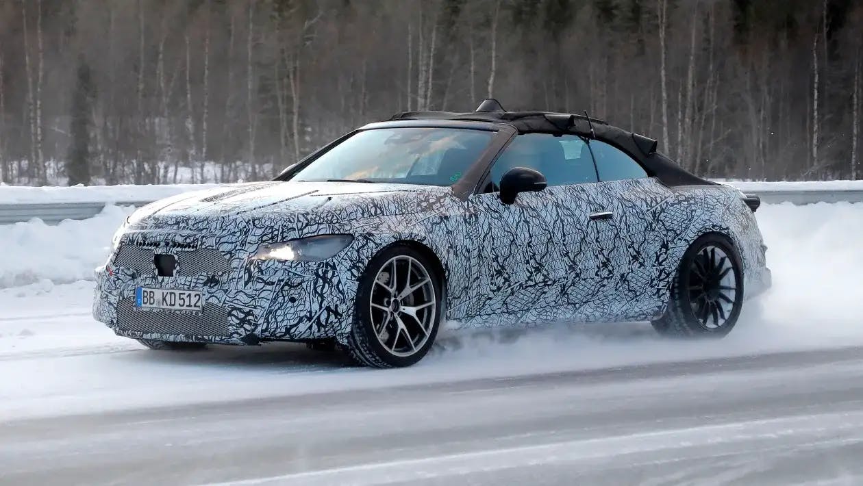 Mercedes-AMG CLE Cabriolet a fost surprins la testele pe zăpadă